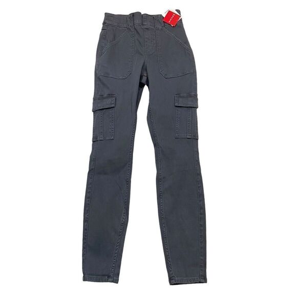 Brand new with Tags Spanx Black Stretch Twill Cargo Pants Size XS Petite - Picture 2 of 16